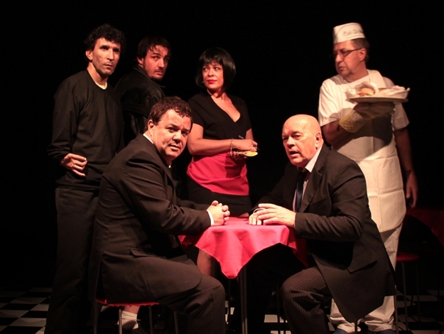 O elenco de Assalto Alto: comédia sobre violência O elenco de Assalto Alto: comédia sobre violência