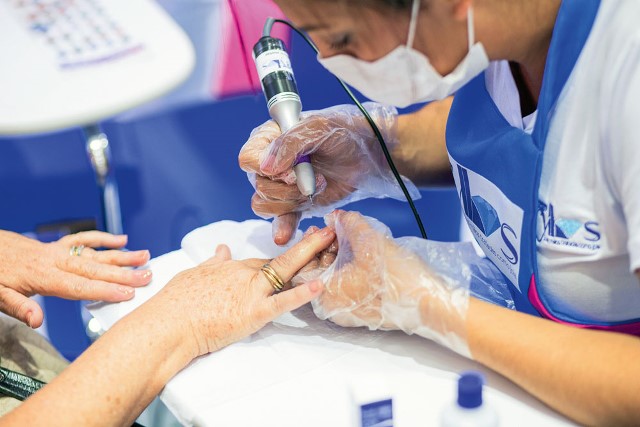 Cinco esmalterias bacanas para cuidar das unhas