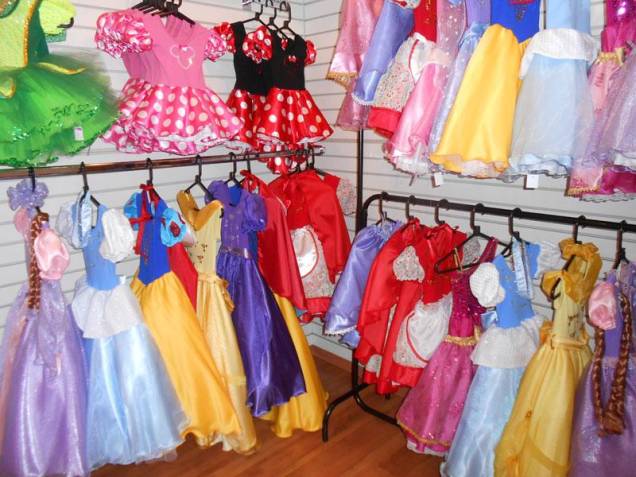A loja: vende fantasias e figurinos desde 1980 A loja: vende fantasias e figurinos desde 1980