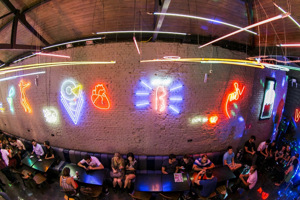 Bar Volt: festa com leil&atilde;o de solteiros nesta quarta (11)