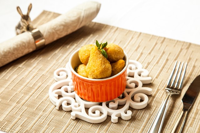 Petisco: por&ccedil;&atilde;o de coxinhas