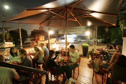 Choperia BarTira Chopp & Grill, na esquina das ruas Ministro Godói e Bartira, no bairro de Perdizes Choperia BarTira Chopp & Grill, na esquina das ruas Ministro Godói e Bartira, no bairro de Perdizes