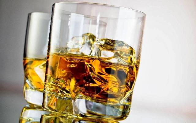 Álcool e saúde cardiovascular: quer beber? Arrume outra desculpa!