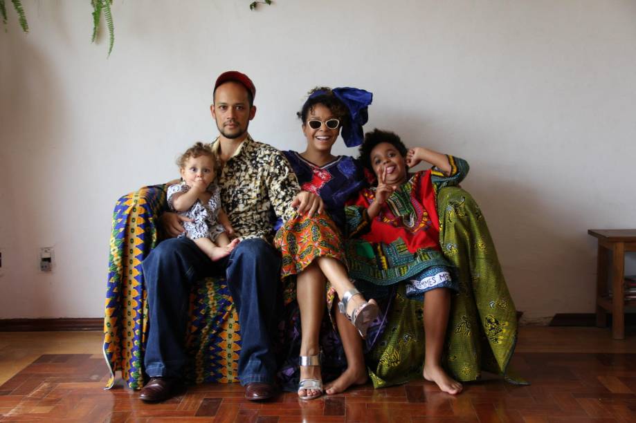 Exposição de fotos mostra roupas típicas do país africano Benin