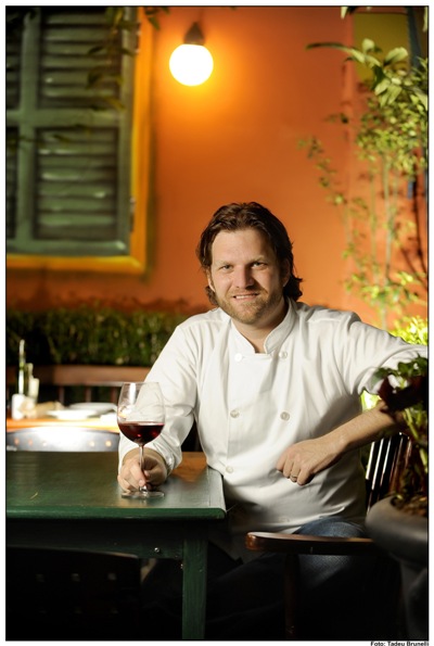 Carlos Bertolazzi em versão internacional