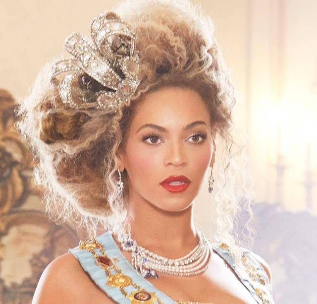 Beyoncé: diva pop passa pelo Brasil com a turnê <em>Mrs. Carter Show</em> Beyoncé: diva pop passa pelo Brasil com a turnê <em>Mrs. Carter Show</em>