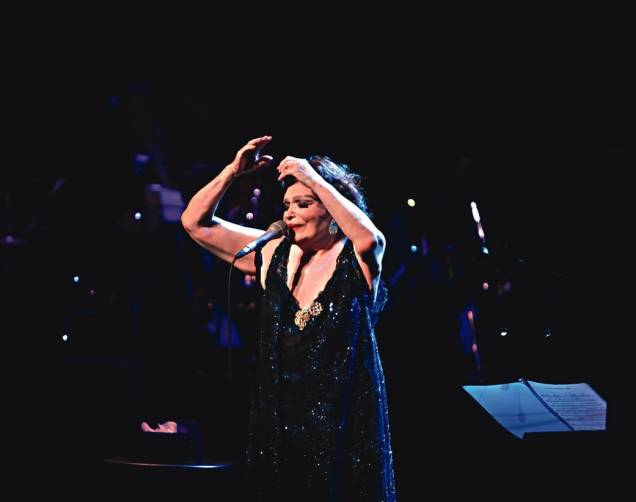 Bibi Ferreira: a atriz e cantora de 90 anos repassa sua trajetória mais uma vez Bibi Ferreira: a atriz e cantora de 90 anos repassa sua trajetória mais uma vez