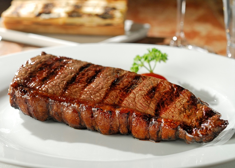 Opção do menu: haverá bife de tira igual ao da matriz de Perdizes (Foto: Wellington Nemeth)