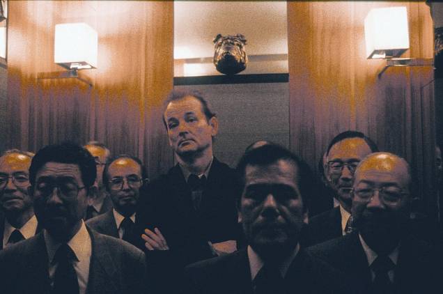 Encontros e Desencontros: Bob Harris (Bill Murray) é uma estrela de cinema em breve passagem por Tóquio Encontros e Desencontros: Bob Harris (Bill Murray) é uma estrela de cinema em breve passagem por Tóquio