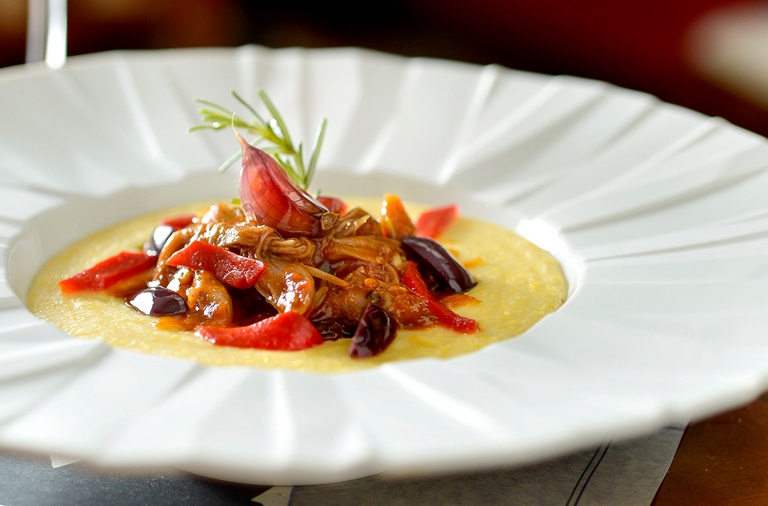 Ragu de cordeiro com polenta: sugestão do Bistrot de Paris (Fotos: Tadeu Brunelli)