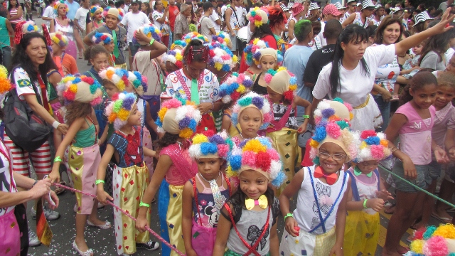 bloco-da-ressaca-2012-net.jpeg