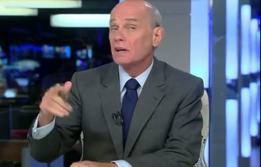 Ricardo Boechat manda indireta para Rachel Sheherazade após linchamento de mulher no Guarujá