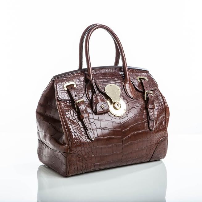 Leilão de bolsas de luxo tem lances a partir de 50 reais