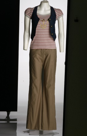 O que fica legal com calça boot cut?