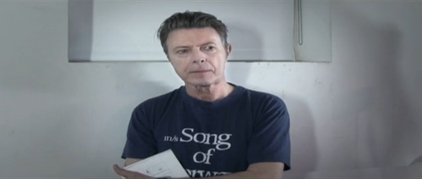 No dia do aniversário, David Bowie anuncia disco e libera single