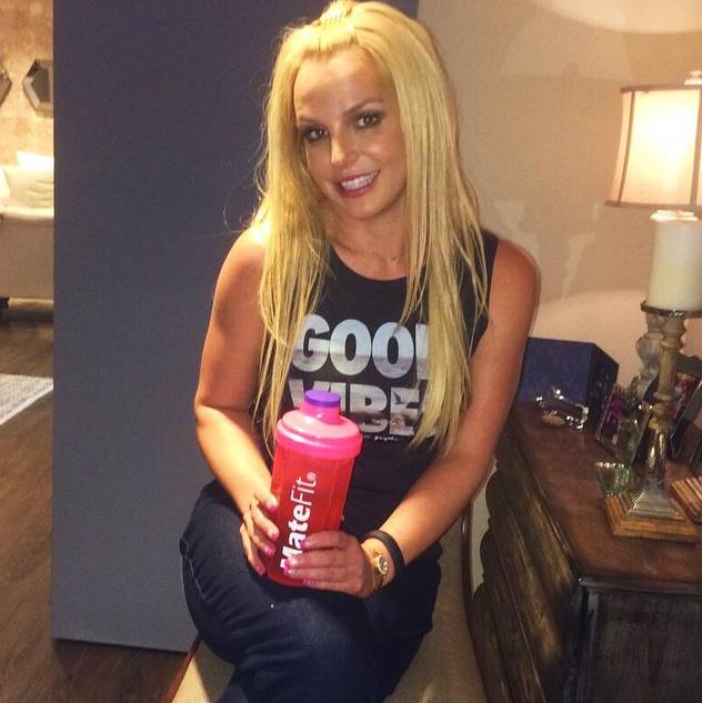 Britney Spears muda o visual e fãs reprovam