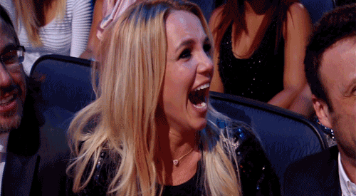 Ousadia e alegria: os looks bizarros do Video Music Awards