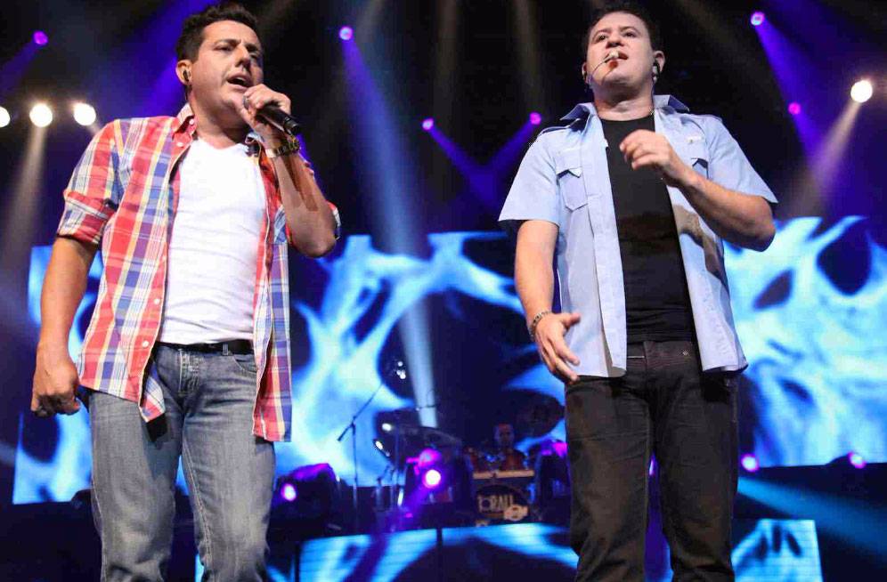 Marrone grava vídeo para desmentir fim da dupla com Bruno
