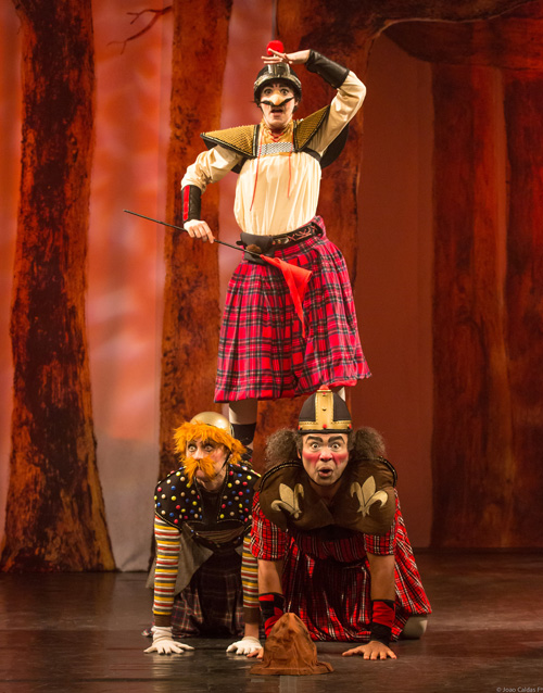 Diretor de ‘Bruxas da Escócia’ explica desafios de adaptar Shakespeare para crianças