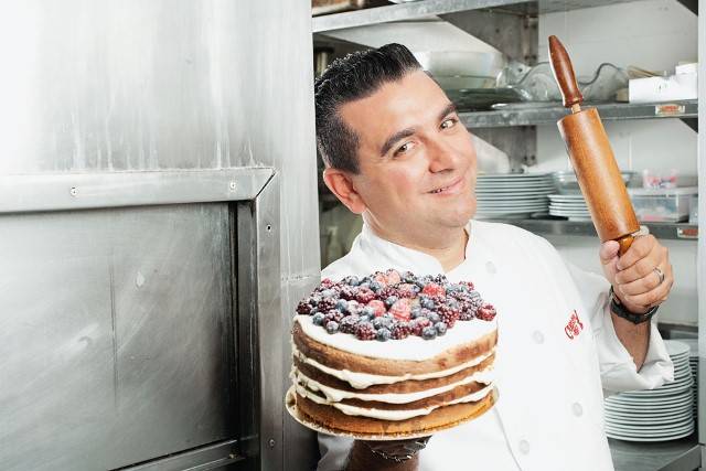 Pela terceira vez, Cake Boss adia inauguração de sua confeitaria em São Paulo
