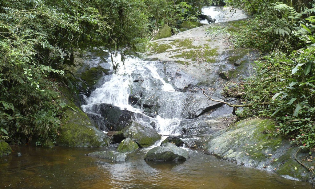 cachoeira-na-serra-da-cantareira-divulgacao.jpeg
