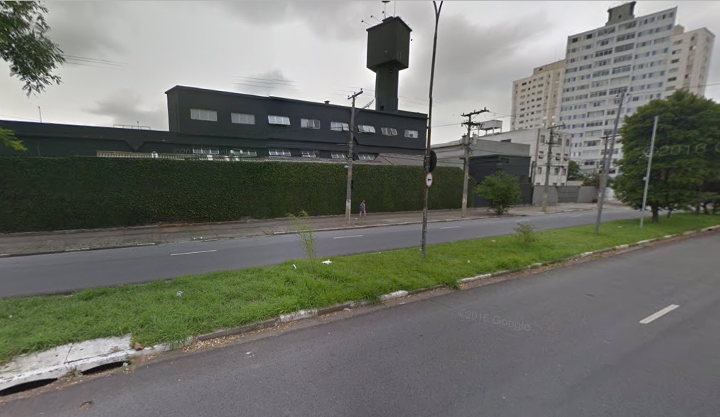 Casal é encontrado morto dentro de carro em motel da Zona Sul