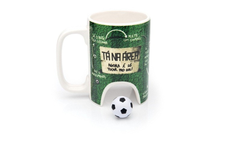 Caneca Tá na Área com bolinha de futebol da Imaginarium Caneca Tá na Área com bolinha de futebol da Imaginarium