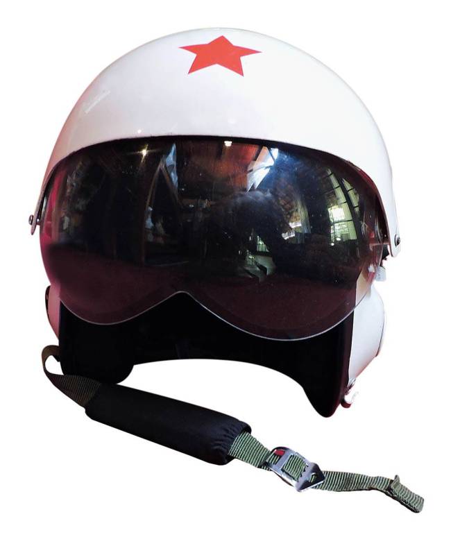 Capacete de pilotos de caça da ex-União Soviética