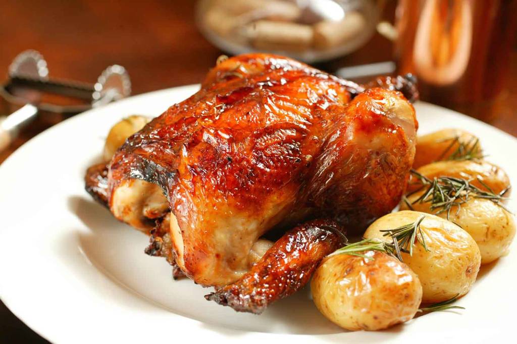 Frango assado: de padaria e de rotisserias