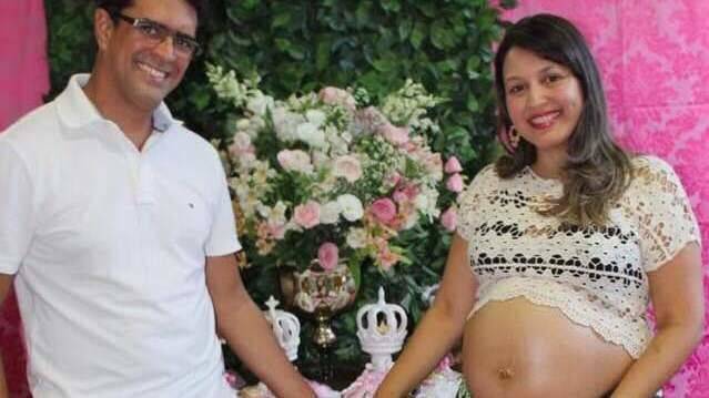 Casal faz petição on-line pelo direito de registrar o nome da filha natimorta