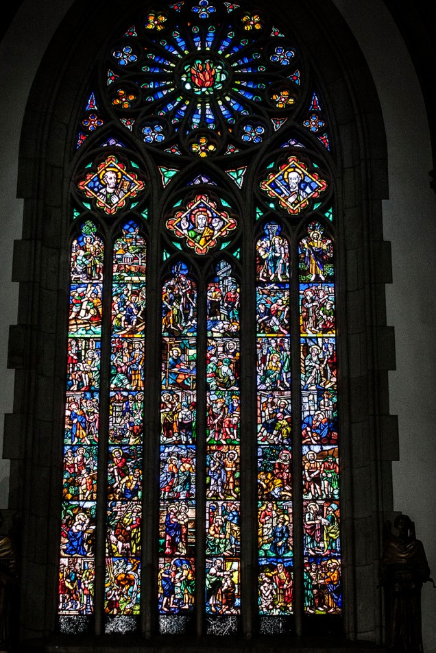 Um dos vitrais da lateral da Catedral da Sé Um dos vitrais da lateral da Catedral da Sé