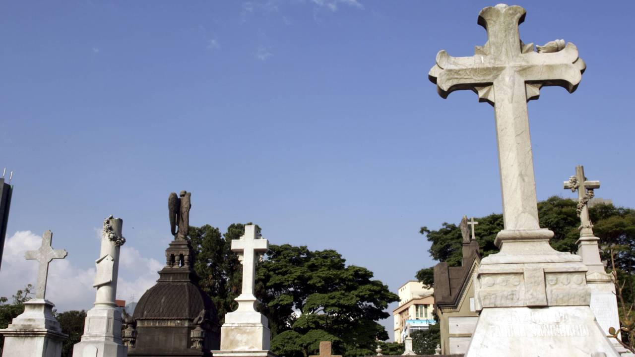 cemiterio-da-consolacao-credito-alexandre-schneider.jpeg
