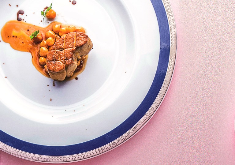Especialidade do francês Chef Rouge, cinco estrelas máximas de VEJA SÃO PAULO: com grão-de-bico (Foto: Mario Rodrigues)