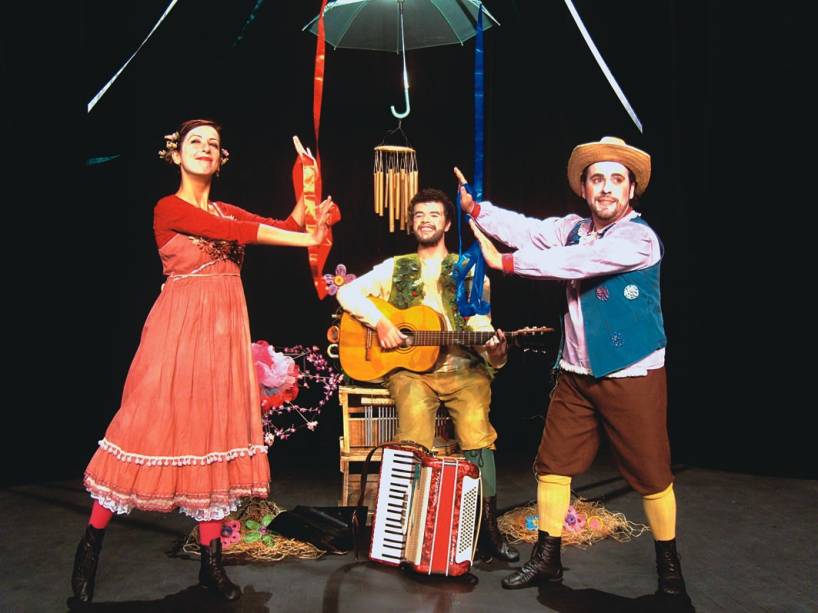 Ciranda das Flores: amor platônico de uma jardineira e um semeador é o ponto de partida para a cantoria Ciranda das Flores: amor platônico de uma jardineira e um semeador é o ponto de partida para a cantoria