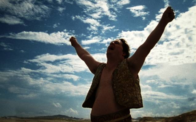 Ariel Goldenberg no papel de Stalone de Colegas: personagem sonha em conhecer o mar Ariel Goldenberg no papel de Stalone de Colegas: personagem sonha em conhecer o mar