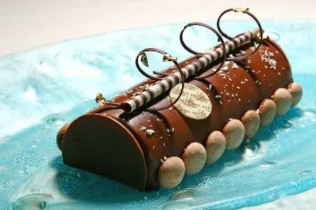 Bûche de Noël: R$ 75,00 na La Pâtisserie Bûche de Noël: R$ 75,00 na La Pâtisserie