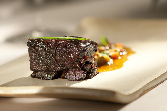 PALETA DE CORDEIRO COM LENTILHAS DE PUY - LA BRASSERIE ERICK JACQUIN - SP