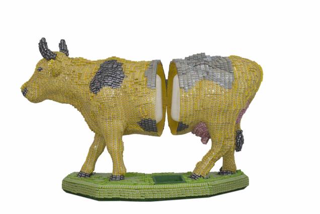 Cowxinhas de chicletes dos artistas Renato Zandoná & Rubens Marinelli Cowxinhas de chicletes dos artistas Renato Zandoná & Rubens Marinelli