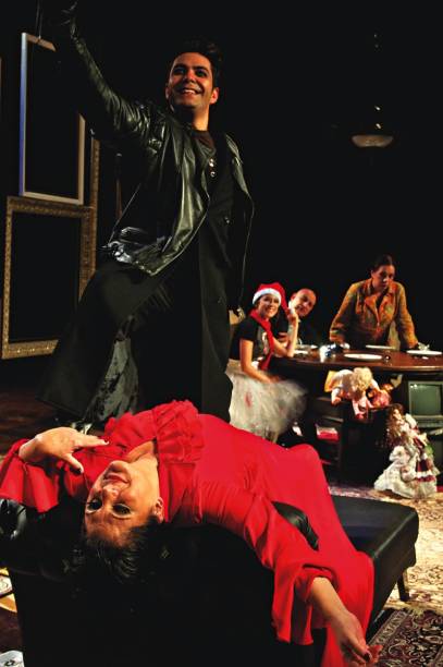 Cris Nicolotti, Rafael Maia, Silvia Lourenço, Tadeu Di Pyetro e Juçara Moraes em Véspera Cris Nicolotti, Rafael Maia, Silvia Lourenço, Tadeu Di Pyetro e Juçara Moraes em Véspera