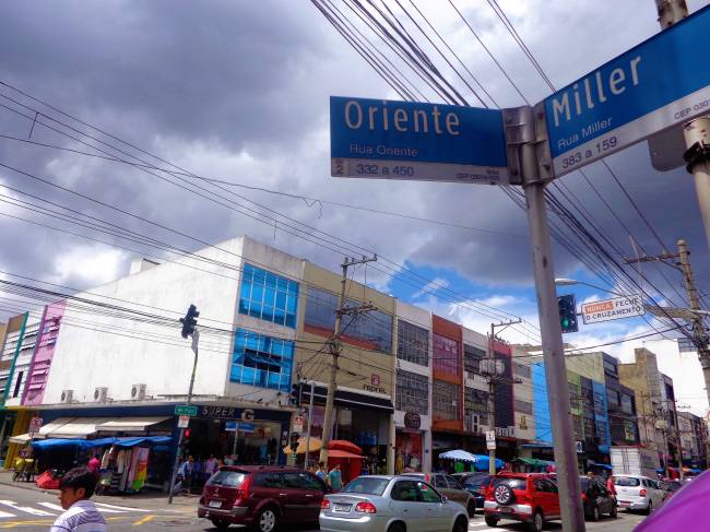 Cruzamento - ruas Oriente e Miller
