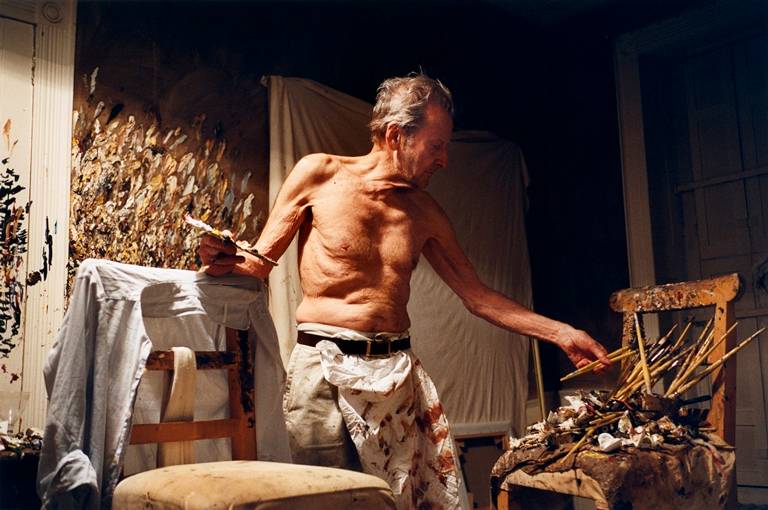 O pintor trabalhando durante a noite, em registro de David Dawson