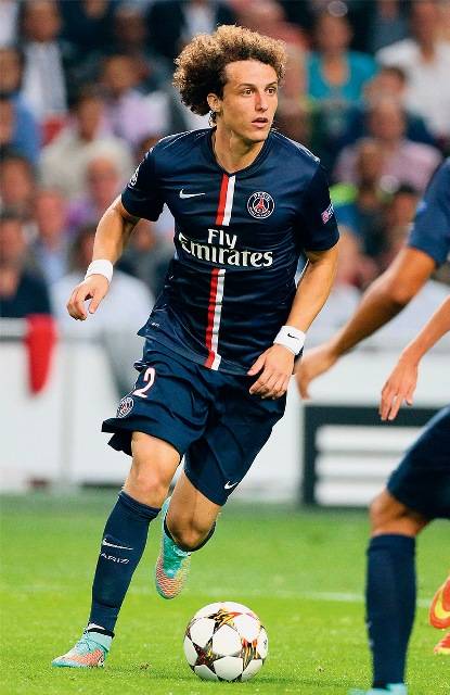 David Luiz procura apartamento para comprar em Paris