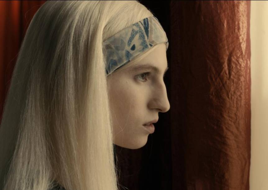 De Volta para Casa: jovem tenta se adaptar à família e aos amigos depois de sequestro De Volta para Casa: jovem tenta se adaptar à família e aos amigos depois de sequestro