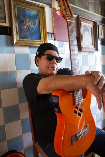 O cantor e compositor Di Melo