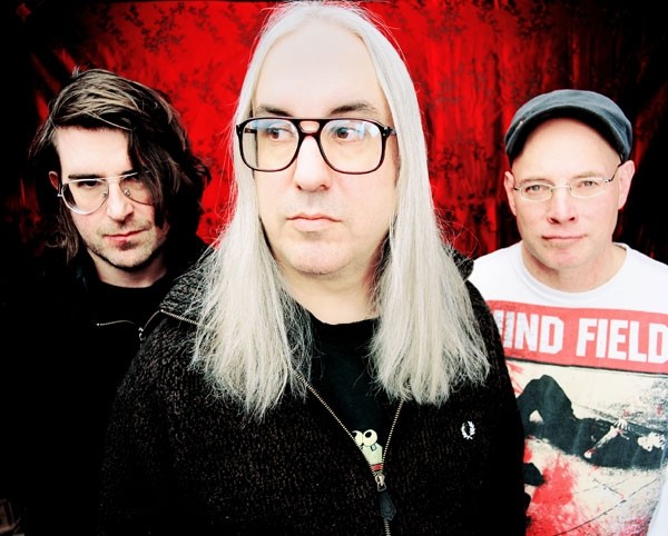 Os americanos do Dinosaur Jr. sobem ao palco no sábado (2) Os americanos do Dinosaur Jr. sobem ao palco no sábado (2)