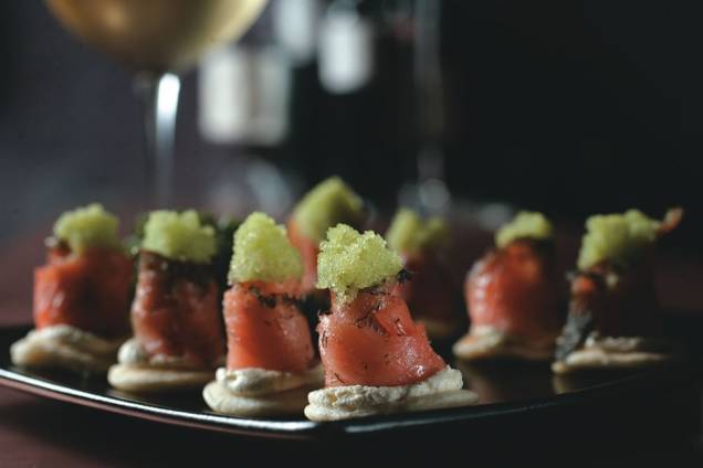 Canapés de salmão gravlax Canapés de salmão gravlax