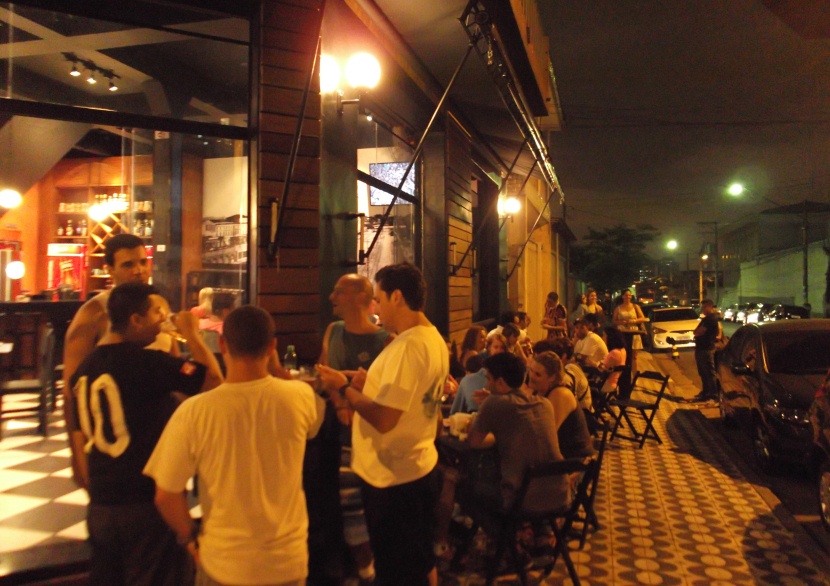 A casa: bar variado