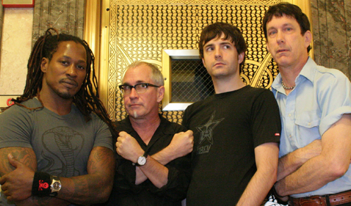 Dead Kennedys: quarteto punk passa por São Paulo Dead Kennedys: quarteto punk passa por São Paulo