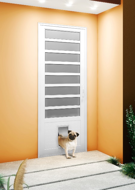 Portinha facilita passagem dos animais de estimação