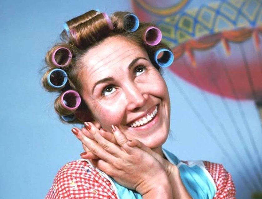 Intérprete de “Dona Florinda” participa de festival para fãs de “Chaves”